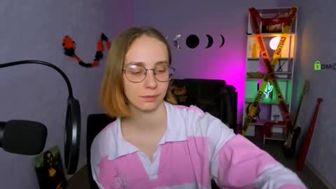 evalora online show from October 27, 2025, 6:50 am