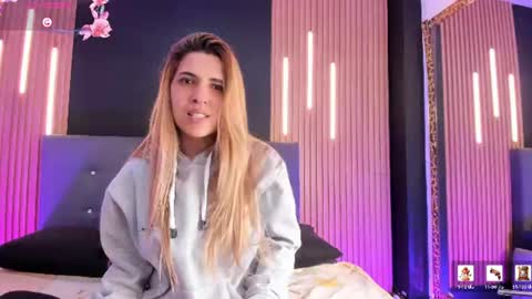 Snapshot of evaloviaa_ chatting on June 24, 2026, 1:54 pm Eva online show from June 24, 2026, 1:54 pm