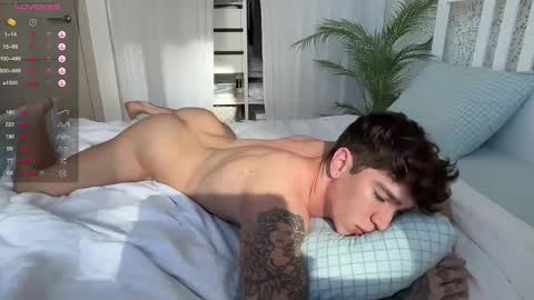 evan_white_ online show from September 9, 2025, 7:19 am