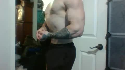 Snapshot of evancage chatting on November 10, 2025, 1:04 am evan cage online show from November 10, 2025, 1:04 am