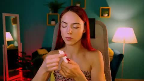 Eva  online show from July 7, 2026, 1:37 pm