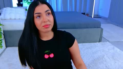 Snapshot of evanew_ chatting on May 7, 2026, 5:40 pm Eva online show from May 7, 2026, 5:40 pm