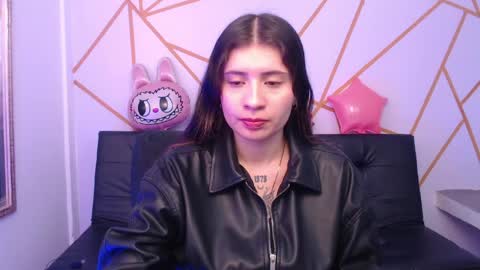 Snapshot of evangeline__rouse chatting on April 14, 2026, 12:22 pm EVANGELINE online show from April 14, 2026, 12:22 pm