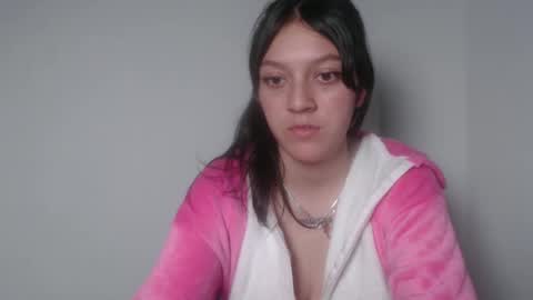 Snapshot of evangeline_petite chatting on October 7, 2025, 2:53 am eva online show from October 7, 2025, 2:53 am