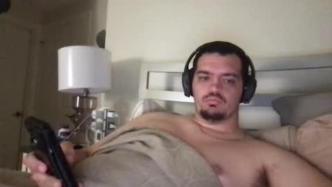 evank2000 online show from April 2, 2026, 1:36 am