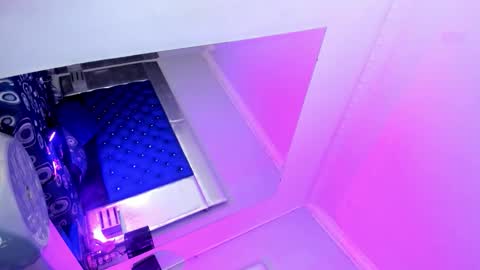 Snapshot of evanllelyne chatting on February 1, 2026, 12:48 pm evanllelyne online show from February 1, 2026, 12:48 pm