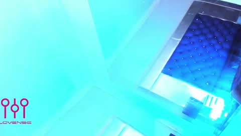 evanllelyne online show from April 25, 2026, 1:41 pm