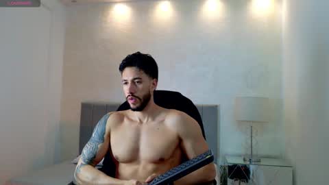 E V A N S online show from March 22, 2026, 11:30 pm