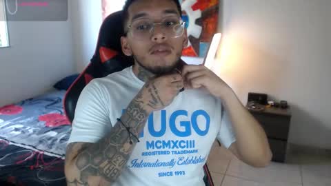 Snapshot of evanvelvet chatting on February 22, 2026, 9:13 pm online show from February 22, 2026, 9:13 pm