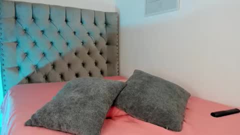 Eva Olimpo online show from January 14, 2026, 10:03 pm