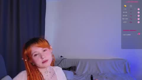 Snapshot of evaredmooon chatting on October 30, 2025, 10:06 am Moon online show from October 30, 2025, 10:06 am