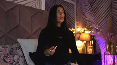 EvaRhea online show from April 20, 2026, 2:47 am