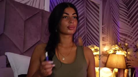 EvaRhea online show from June 2, 2026, 2:46 am