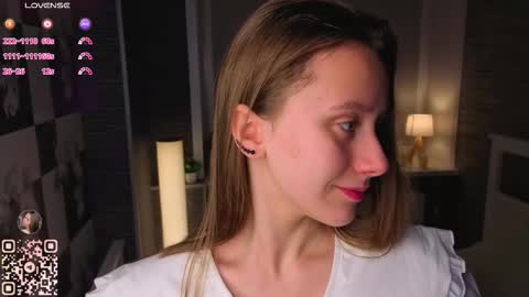 Eva online show from November 15, 2025, 7:21 pm