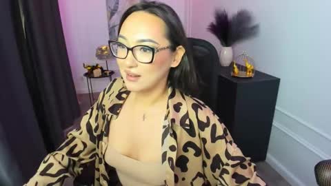 Snapshot of evasarazardje chatting on February 27, 2026, 11:43 am evasarazardje online show from February 27, 2026, 11:43 am