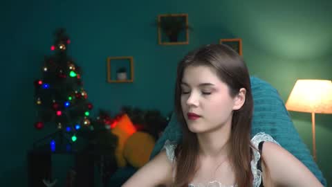 Snapshot of evathopson chatting on December 8, 2024, 3:13 pm Eva next stream - - 1600 UTC2000 online show from December 8, 2024, 3:13 pm