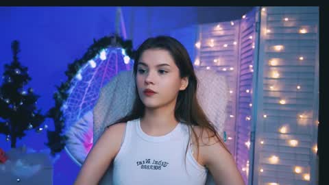 Snapshot of evathopson chatting on December 14, 2024, 10:34 am Eva next stream - - 1600 UTC2000 online show from December 14, 2024, 10:34 am