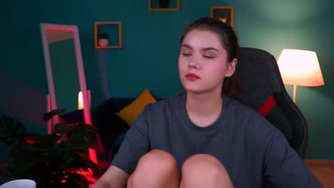 Snapshot of evathopson chatting on January 24, 2025, 7:07 pm Eva next stream - - 1600 UTC2000 online show from January 24, 2025, 7:07 pm