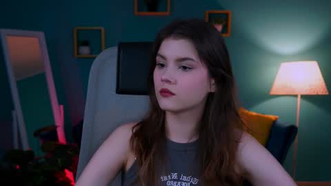 Snapshot of evathopson chatting on January 26, 2025, 12:01 pm Eva next stream - - 1600 UTC2000 online show from January 26, 2025, 12:01 pm