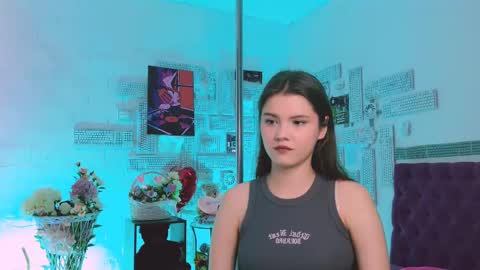 Snapshot of evathopson chatting on March 1, 2025, 12:12 pm Eva next stream - - 1600 UTC2000 online show from March 1, 2025, 12:12 pm