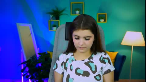 Snapshot of evathopson chatting on November 28, 2025, 10:51 am Eva next stream - - 1600 UTC2000 online show from November 28, 2025, 10:51 am