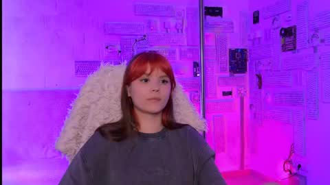 Snapshot of evathopson chatting on May 13, 2026, 11:07 am Eva next stream - - 1600 UTC2000 online show from May 13, 2026, 11:07 am