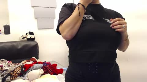 Eva Twiss online show from April 9, 2026, 1:49 pm