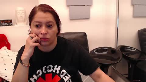 Snapshot of evatwiss chatting on June 9, 2026, 11:33 am Eva Twiss online show from June 9, 2026, 11:33 am