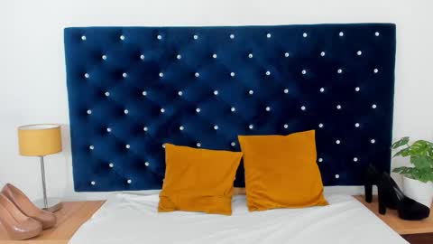 Eva online show from October 17, 2025, 5:54 am