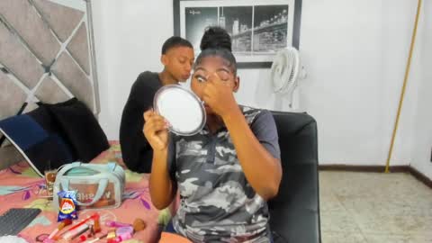 Eva And Emmanuel online show from April 1, 2026, 1:41 pm