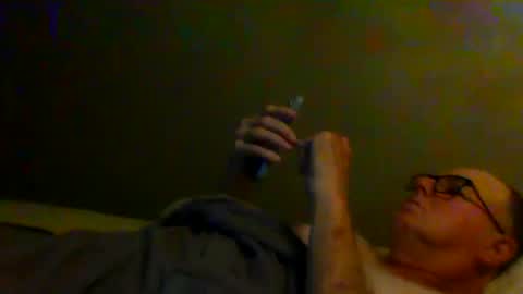 Snapshot of eve1luvsray chatting on March 18, 2026, 11:52 pm eve1luvsray online show from March 18, 2026, 11:52 pm