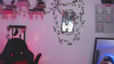 Eve Blue  friends. IG eve blue77 TW EveBlue 1 OF eveblue7 online show from February 20, 2026, 6:19 am