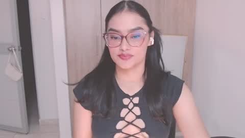 Eve Rox18 online show from July 23, 2026, 5:27 am