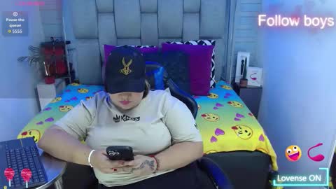 evelin zaens online show from November 2, 2025, 1:13 pm