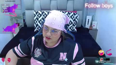 evelin zaens online show from January 8, 2026, 4:04 am