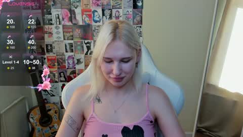 Snapshot of evelinalu chatting on June 9, 2026, 1:17 am Evelina online show from June 9, 2026, 1:17 am