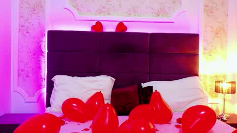 EvelinHill online show from February 13, 2026, 5:03 am