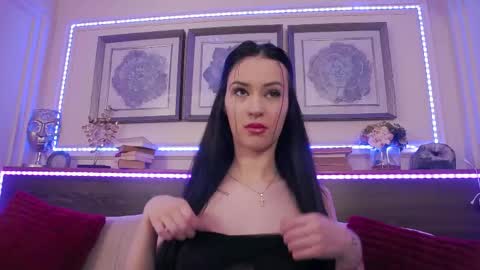 Snapshot of evelinskye chatting on May 10, 2026, 11:15 am Evelin online show from May 10, 2026, 11:15 am