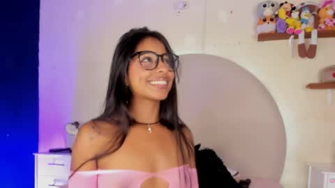 Snapshot of evelyn__ebony chatting on May 13, 2026, 3:20 pm evelyn ebony online show from May 13, 2026, 3:20 pm