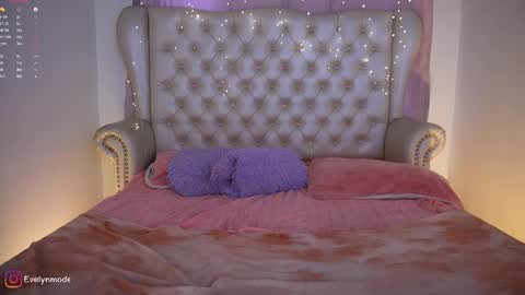 evelyn evelyn online show from January 31, 2026, 7:11 pm