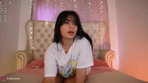 evelyn evelyn online show from February 23, 2026, 6:27 pm