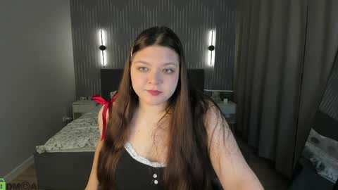 Evelyne Loo online show from April 11, 2026, 1:10 am