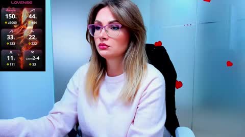 evelyne_rose online show from March 11, 2025, 6:10 am