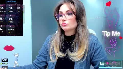evelyne_rose online show from February 4, 2026, 6:08 am