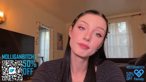 Snapshot of evelynforever chatting on December 14, 2024, 12:11 am Evelyn online show from December 14, 2024, 12:11 am