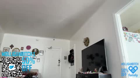 Snapshot of evelynforever chatting on February 5, 2026, 9:30 pm Evelyn online show from February 5, 2026, 9:30 pm