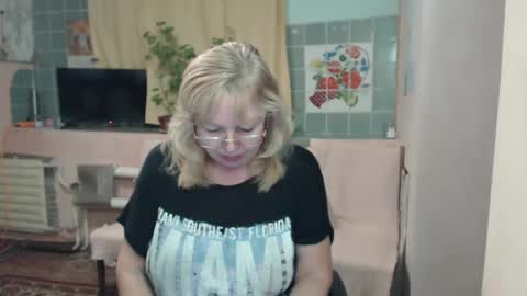 BarbaraBlondy online show from January 17, 2025, 7:38 pm