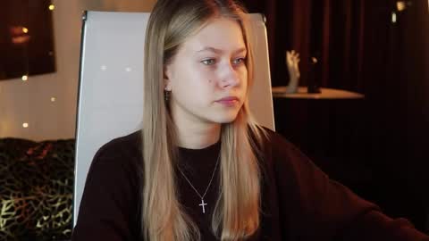 Snapshot of evemundie chatting on April 17, 2026, 9:34 am Eve online show from April 17, 2026, 9:34 am