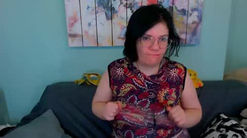 Everly online show from May 16, 2026, 10:47 am
