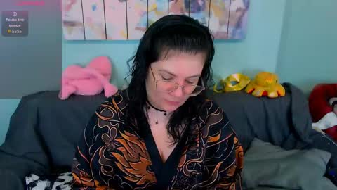 Everly online show from May 31, 2026, 12:45 pm